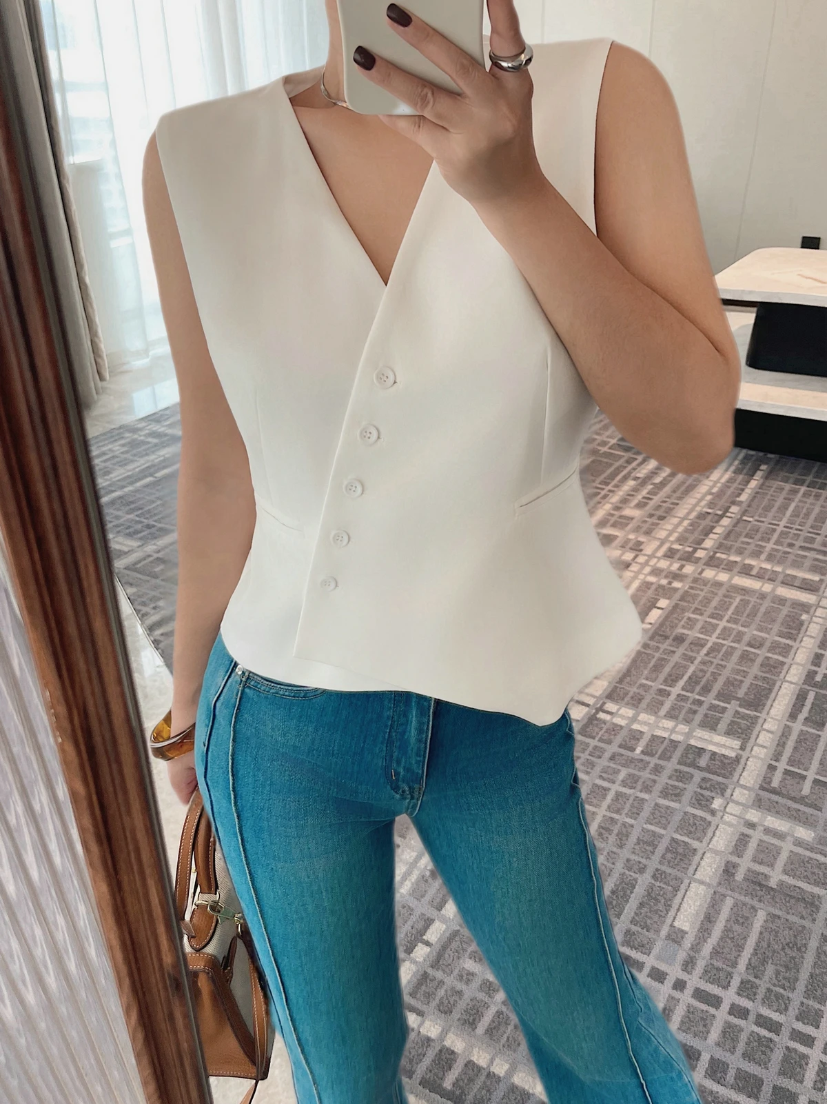 Suit Blazer Vest Waistcoat Jacket Tops Y2K Clothing 2025 Woman Spring Summer Trend Korean Style Elegant Outerwears Luxury Crop
Suit Blazer Vest Waistcoat Jacket Tops Y2K Clothing 2025 Woman Spring Summer Trend Korean Style Elegant Outerwears Luxury Crop