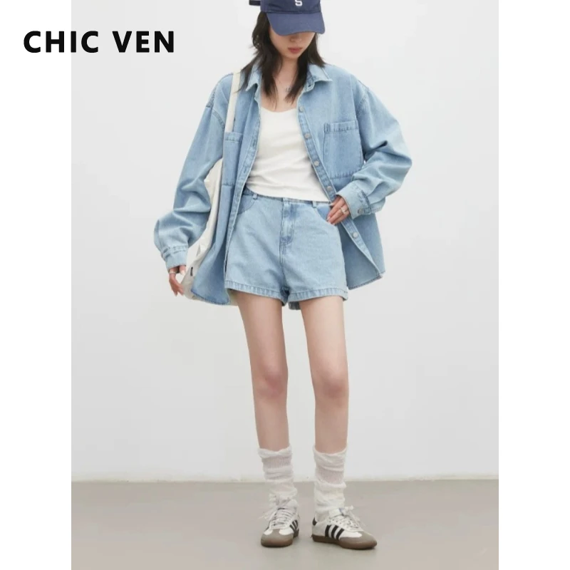 CHIC VEN Korean Women Denim Shirt Blue Long Sleeve Solid Casual Vintage High Waisted Female A-line Short Set Spring Summer 2026
CHIC VEN Korean Women Denim Shirt Blue Long Sleeve Solid Casual Vintage High Waisted Female A-line Short Set Spring Summer 2026