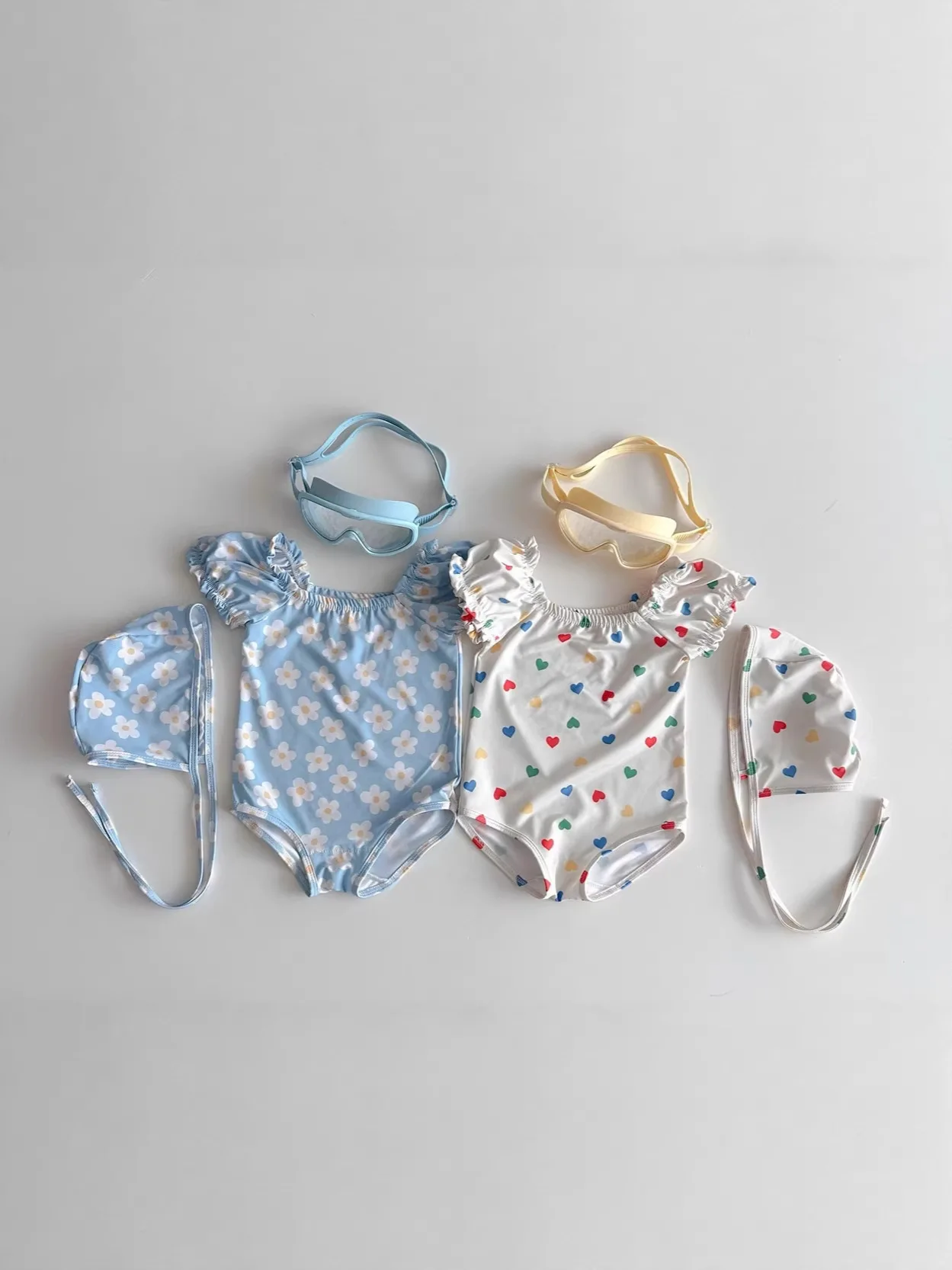 2026 Summer New Baby Girl Puff Sleeve Bodysuit + Hat Cute Girls Flower Swimsuit Infant Heart Jumpsuit Children Beach Clothes
2026 Summer New Baby Girl Puff Sleeve Bodysuit + Hat Cute Girls Flower Swimsuit Infant Heart Jumpsuit Children Beach Clothes
