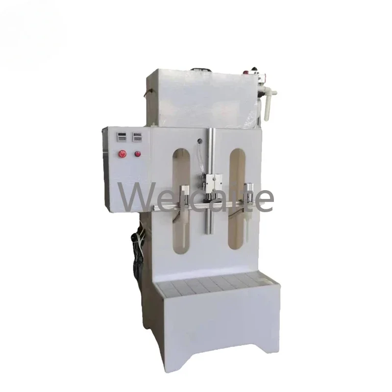 Small semi-automatic plastic quantitative filling machine Disinfectant alcohol corrosion resistant pneumatic filling equipment
Small semi-automatic plastic quantitative filling machine Disinfectant alcohol corrosion resistant pneumatic filling equipment