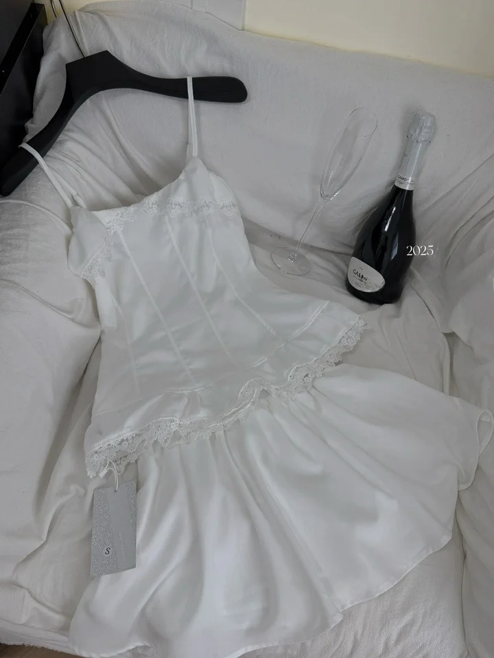 Sweet Gentle Lace Splice Crop Top Women High Waist Puffy f Skirt Ele Two-Piece Set Waist-Cinching Strap Vest
Sweet Gentle Lace Splice Crop Top Women High Waist Puffy f Skirt Ele Two-Piece Set Waist-Cinching Strap Vest