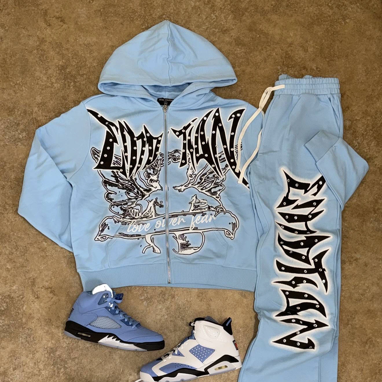 Streetwear Letter Color Rhinestone Joggers Mens Casual Sweatpants Vintage Loose Baggy Terry Sport Trousers Oversize Joggers Pant
Streetwear Letter Color Rhinestone Joggers Mens Casual Sweatpants Vintage Loose Baggy Terry Sport Trousers Oversize Joggers Pant