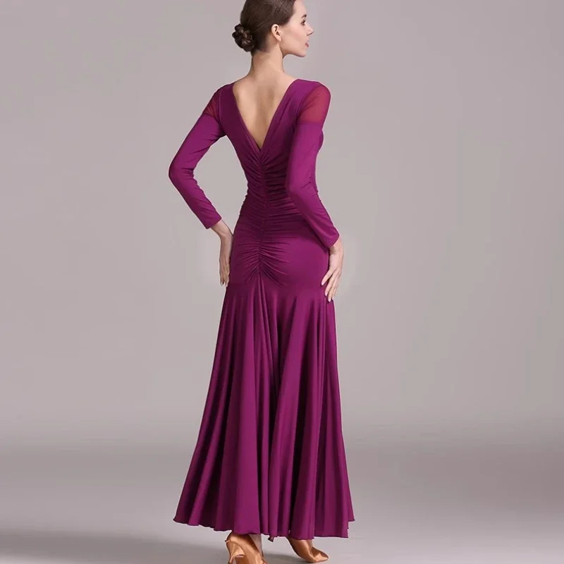 Fashionable and Comfortable Exclusive Solid Color Long-sleeved Modern Dance Dress Senior Dress National Standard Dance Costume
Fashionable and Comfortable Exclusive Solid Color Long-sleeved Modern Dance Dress Senior Dress National Standard Dance Costume
