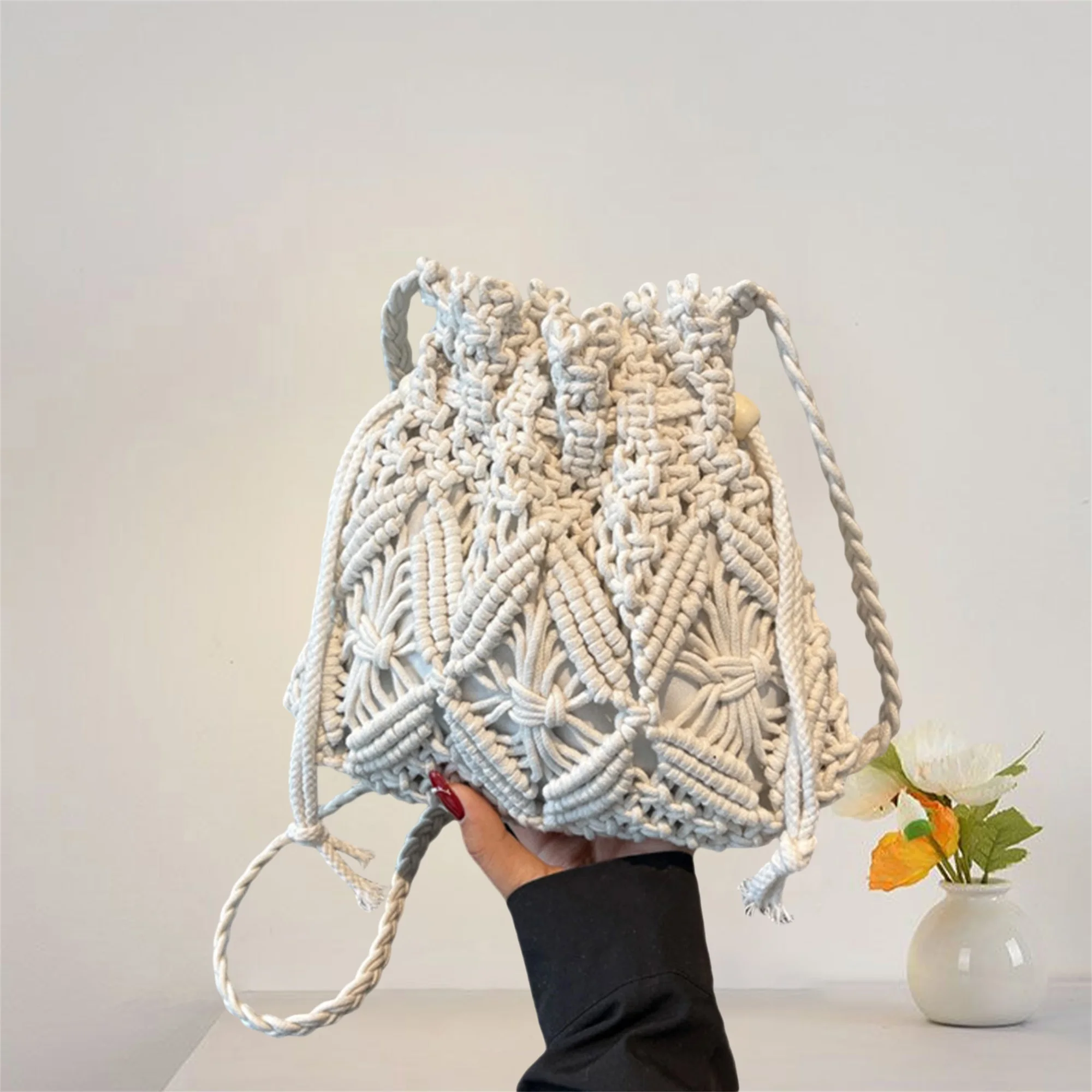 Fashionable Women s Woven Bucket Bag with Drawstring Closure and Hollow Design Perfect for Casual Outings and Travel Essentials
Fashionable Women s Woven Bucket Bag with Drawstring Closure and Hollow Design Perfect for Casual Outings and Travel Essentials