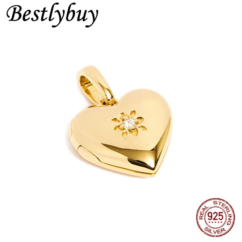 НОВЫЙ кулон в форме сердца из чистого серебра S925, женский оригинальный дизайн, легкие роскошные модные ювелирные изделия из 18-каратного золота, можно открыть
НОВЫЙ кулон в форме сердца из чистого серебра S925, женский оригинальный дизайн, легкие роскошные модные ювелирные изделия из 18-каратного золота, можно открыть