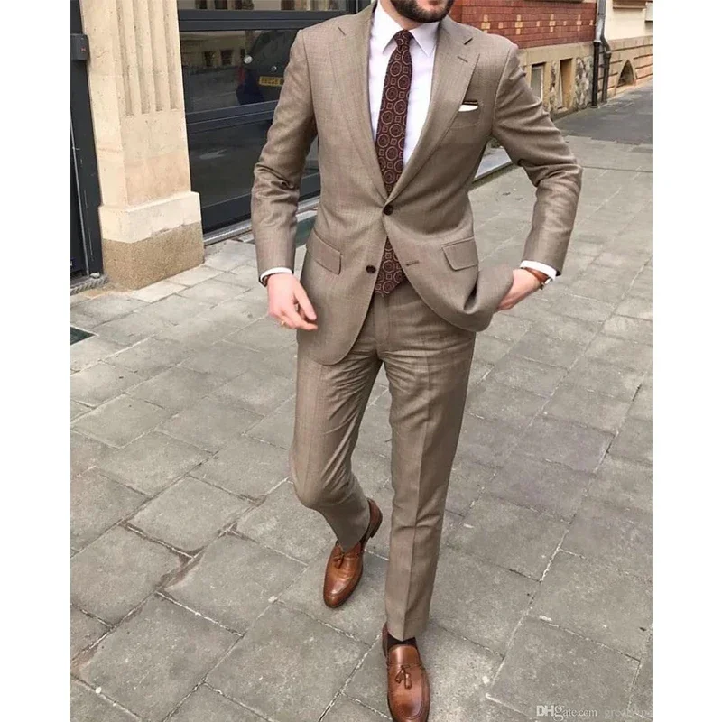 High Quality Suits for Men Brown Notch Lapel Single Breasted Evening Party Formal Occasion Chic 2 Piece Jacket Pants Full Set
High Quality Suits for Men Brown Notch Lapel Single Breasted Evening Party Formal Occasion Chic 2 Piece Jacket Pants Full Set