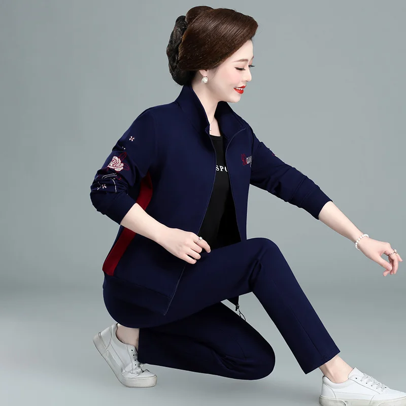 Весенний модный комплект из трех предметов: верхняя одежда, спортивная одежда, повседневный женский костюм больших размеров, одежда для мам, для женщин среднего возраста
Весенний модный комплект из трех предметов: верхняя одежда, спортивная одежда, повседневный женский костюм больших размеров, одежда для мам, для женщин среднего возраста