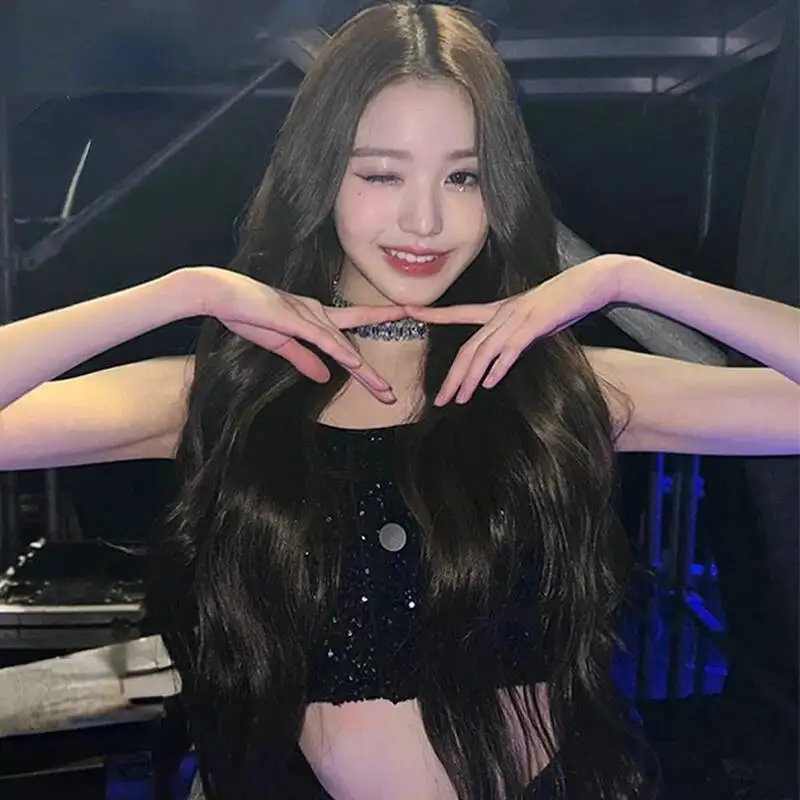 Dance Girl Group Kpop Jazz Black Slim Sequins Vest Crop Tops Sexy Hot Girls Nightclub Shorts Stage Costume Women Festival Outfit
Dance Girl Group Kpop Jazz Black Slim Sequins Vest Crop Tops Sexy Hot Girls Nightclub Shorts Stage Costume Women Festival Outfit