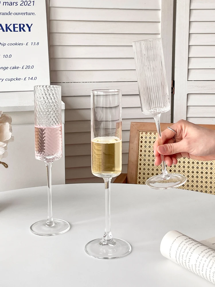 Nordic Solid Color Tall Champagne Glasses Home Glass Cup Liqueur Sparkling Wine Glasses Creative Pair Cocktail Glasses
Nordic Solid Color Tall Champagne Glasses Home Glass Cup Liqueur Sparkling Wine Glasses Creative Pair Cocktail Glasses