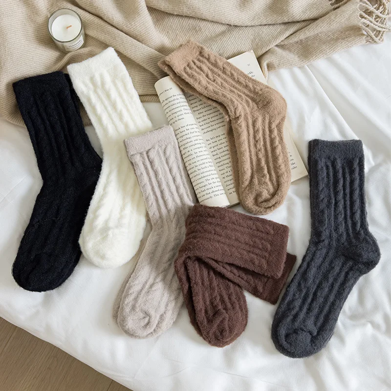 1/6 pairs Fashion versatile thick women's socks women's autumn winter mid tube socks casual comfortable sleeping long tube socks
1/6 pairs Fashion versatile thick women's socks women's autumn winter mid tube socks casual comfortable sleeping long tube socks