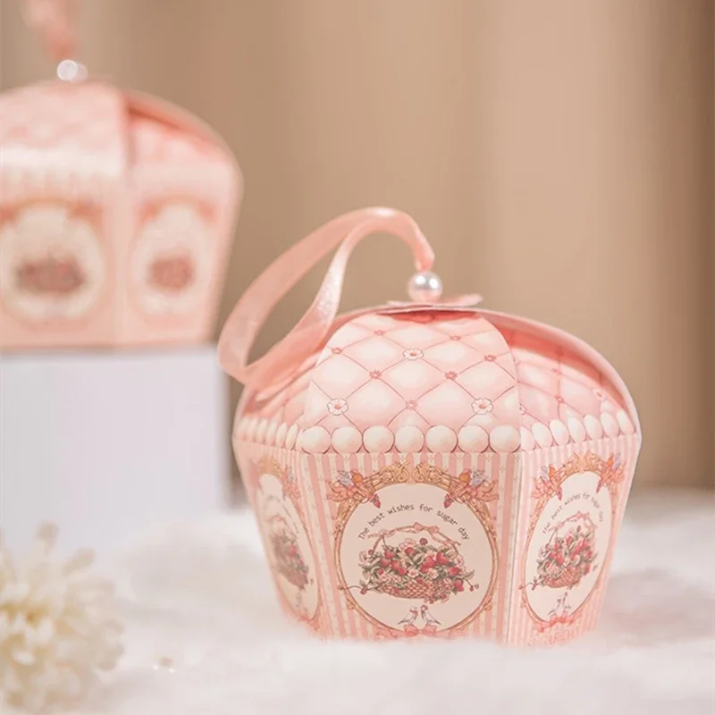 Creative Eros Pink Candy Box Wholesale Romantic Wedding Gift Boxes Packaging for Baby Shower Marriage Birthday Party Decoration
Creative Eros Pink Candy Box Wholesale Romantic Wedding Gift Boxes Packaging for Baby Shower Marriage Birthday Party Decoration