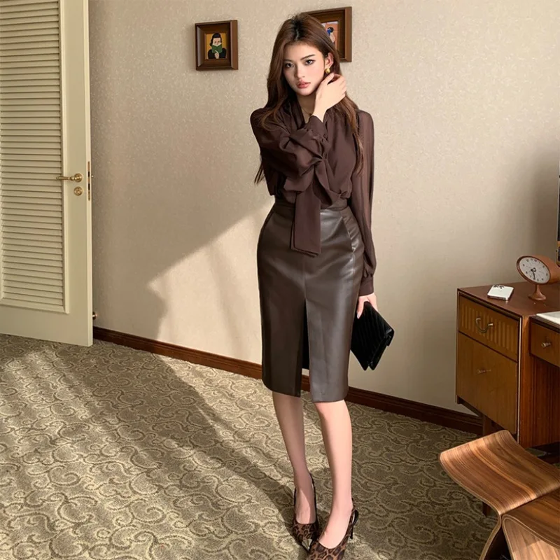 PULeather half skirt for women2026New Spring and Autumn French Fashion Versatile High-Waisted Slimming Slit Pencil Skirt
PULeather half skirt for women2026New Spring and Autumn French Fashion Versatile High-Waisted Slimming Slit Pencil Skirt