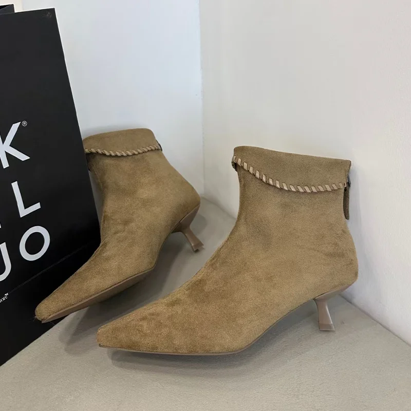 Ankle Boots for Women's Pointed Toe Heeled Shoes 2025 Elegant Pumps Winter Boots New Dress Designer Luxury Chelsea Mujer Botas 
Ankle Boots for Women's Pointed Toe Heeled Shoes 2025 Elegant Pumps Winter Boots New Dress Designer Luxury Chelsea Mujer Botas