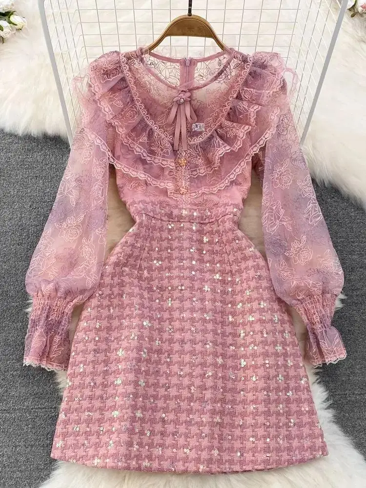 Women Ruffled Petal Sleeve Bow A Line Short Tweed Dress Autumn Luxury Flower Embroidery Mesh Patchwork Sequined Party Vestidos
Women Ruffled Petal Sleeve Bow A Line Short Tweed Dress Autumn Luxury Flower Embroidery Mesh Patchwork Sequined Party Vestidos