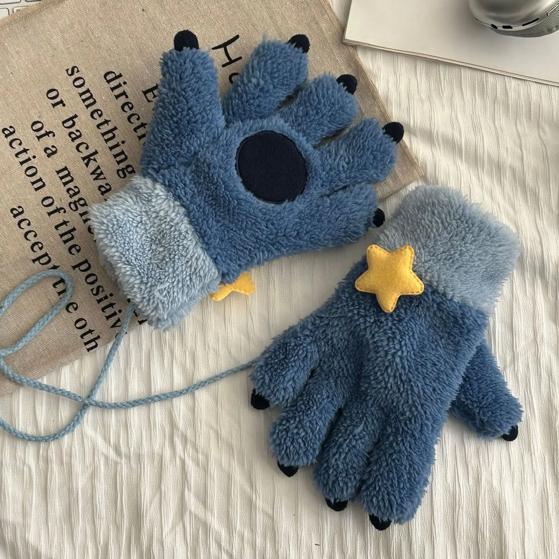 2025 The New Blue Claw Claw Plush Gloves Winter Cute Thickened Warm Gloves for Skiing Outdoor Cycling Cold Protection
2025 The New Blue Claw Claw Plush Gloves Winter Cute Thickened Warm Gloves for Skiing Outdoor Cycling Cold Protection