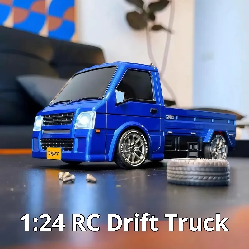 1/24 дрифтовый автомобиль с дистанционным управлением и альпинистским грузовиком, светодиодные фонари, внедорожная радиоуправляемая электрическая игрушка для мальчиков, детский подарок, Рождественский сюрприз
1/24 дрифтовый автомобиль с дистанционным управлением и альпинистским грузовиком, светодиодные фонари, внедорожная радиоуправляемая электрическая игрушка для мальчиков, детский подарок, Рождественский сюрприз