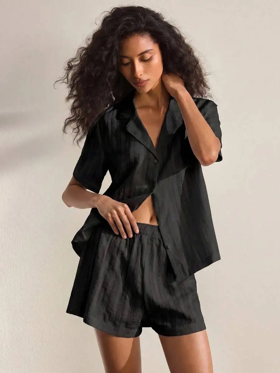 Womens Cotton Jacquard Lapel Short Sleeve Pajama Set With Shorts
Womens Cotton Jacquard Lapel Short Sleeve Pajama Set With Shorts