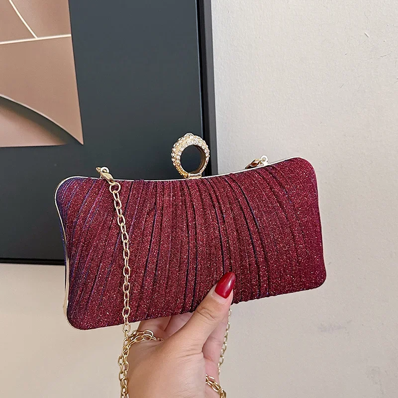 Banquet Handbag 2025 New Large Capacity Evening Dress Handbag with Wrinkled Fine Flash Single Shoulder Crossbody Bag Sac à main
Banquet Handbag 2025 New Large Capacity Evening Dress Handbag with Wrinkled Fine Flash Single Shoulder Crossbody Bag Sac à main