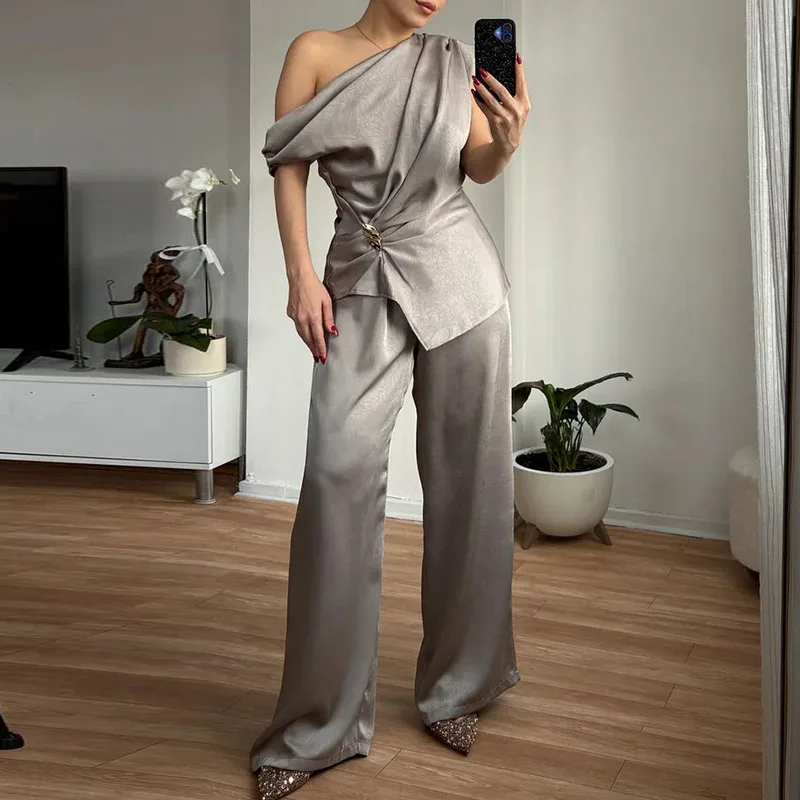Summer Casual Solid Commute Two Piece Sets Elegant High Waist Pants Sets Fashion Slash Collar Pleated Tops&Wide Leg Pants Sets
Summer Casual Solid Commute Two Piece Sets Elegant High Waist Pants Sets Fashion Slash Collar Pleated Tops&Wide Leg Pants Sets