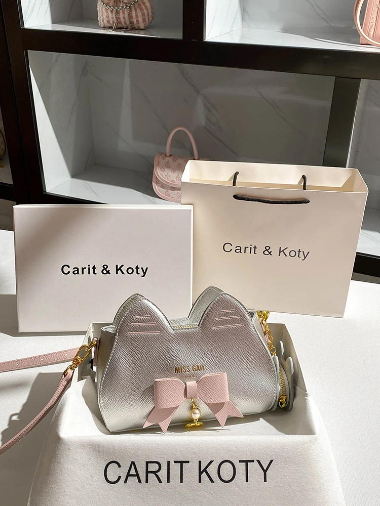 Sweet and Luxury Handbag with Charming Decoration Butterfly Women's Western Style and Versatile Shoulder Crossbody Bag 
Sweet and Luxury Handbag with Charming Decoration Butterfly Women's Western Style and Versatile Shoulder Crossbody Bag