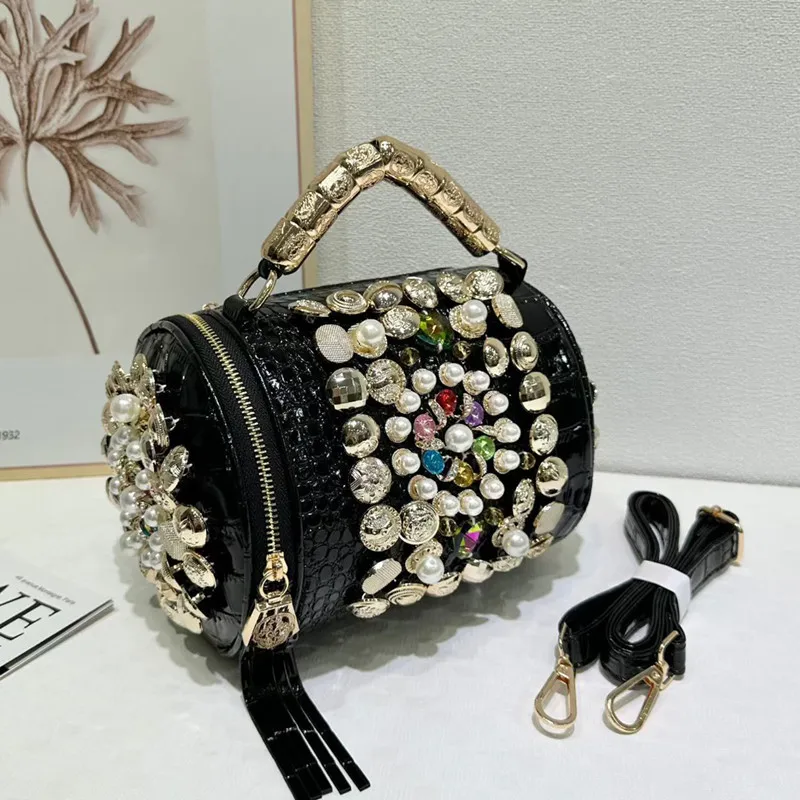 Personalized women's bag multi-purpose bag 2026 new small bucket bag hand-beaded rhinester trend single shoulder crossbody bag
Personalized women's bag multi-purpose bag 2026 new small bucket bag hand-beaded rhinester trend single shoulder crossbody bag