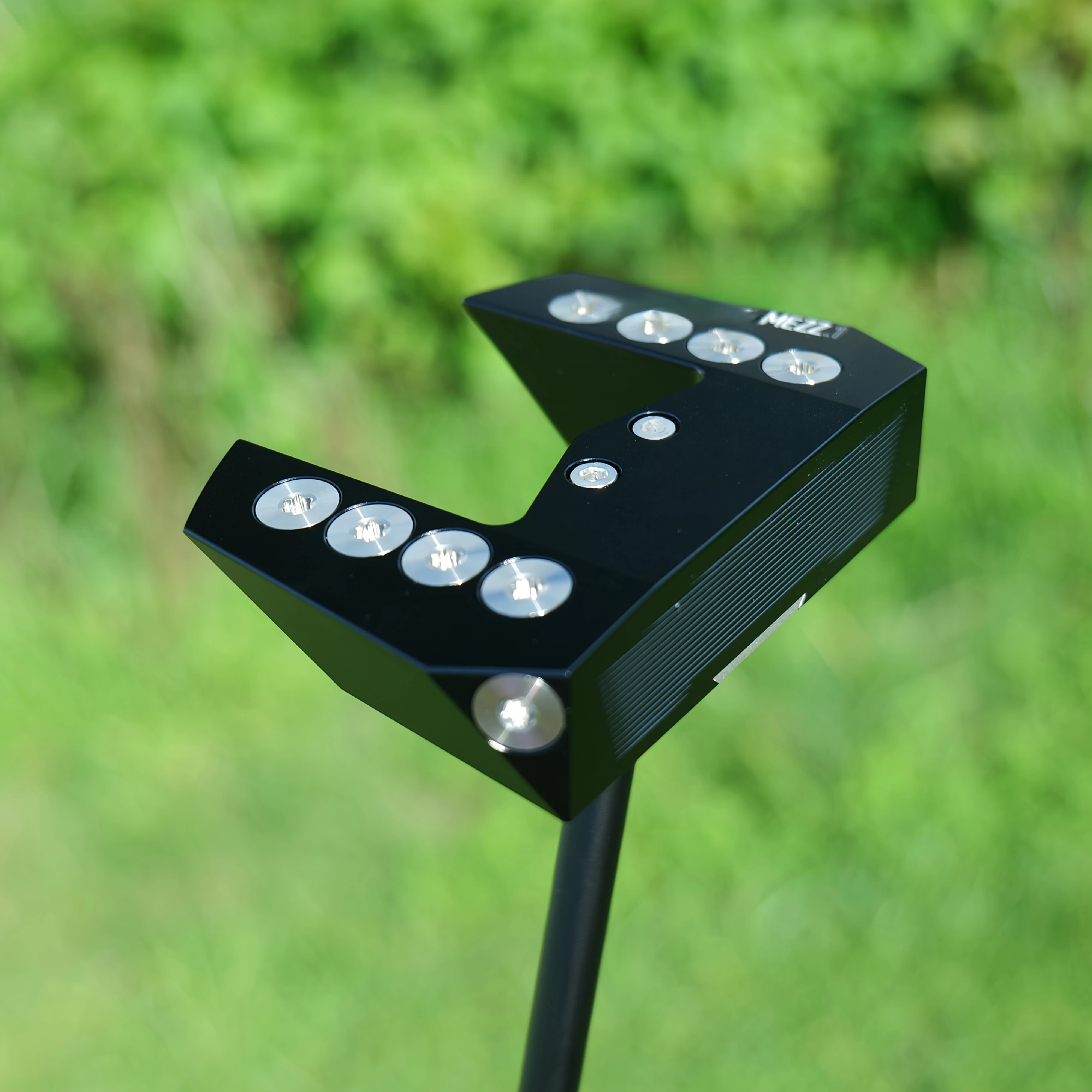 MEZZ1 Golf Bullhorn Putter Forged Aluminum Head Low CG High Stability Auto Balance C-Groove Accurate For All Golfers
MEZZ1 Golf Bullhorn Putter Forged Aluminum Head Low CG High Stability Auto Balance C-Groove Accurate For All Golfers