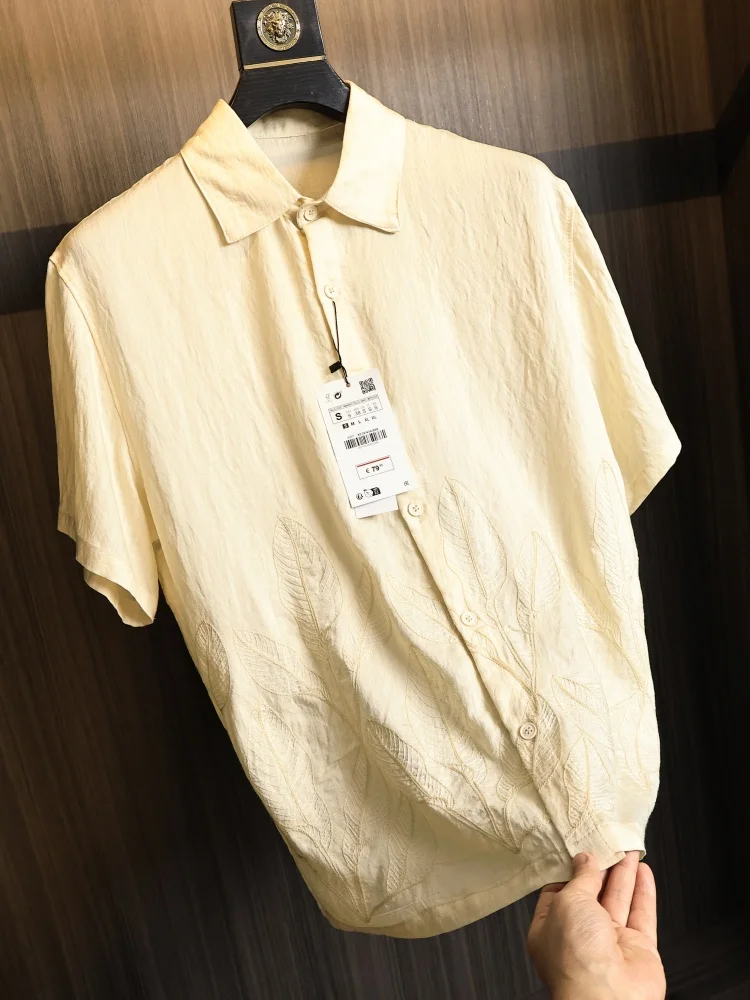 Loose Fit Breathable Short Sleeve Men's Shirt Summer Fashion Urban Style Standard Cut Embroidered Collar Comfortable Skin-Fri...
Loose Fit Breathable Short Sleeve Men's Shirt Summer Fashion Urban Style Standard Cut Embroidered Collar Comfortable Skin-Fri...