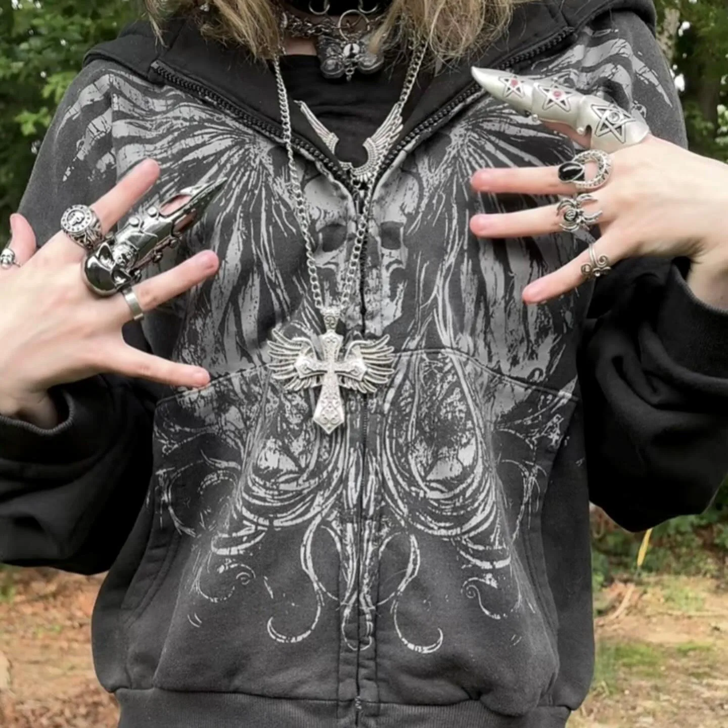Y2K Pullover Suit Gothic Oversized Hoodie Men Street Hip Hop Harajuku Loose Clothing Unisex Couple Suit Long Sleeved Hoodie
Y2K Pullover Suit Gothic Oversized Hoodie Men Street Hip Hop Harajuku Loose Clothing Unisex Couple Suit Long Sleeved Hoodie