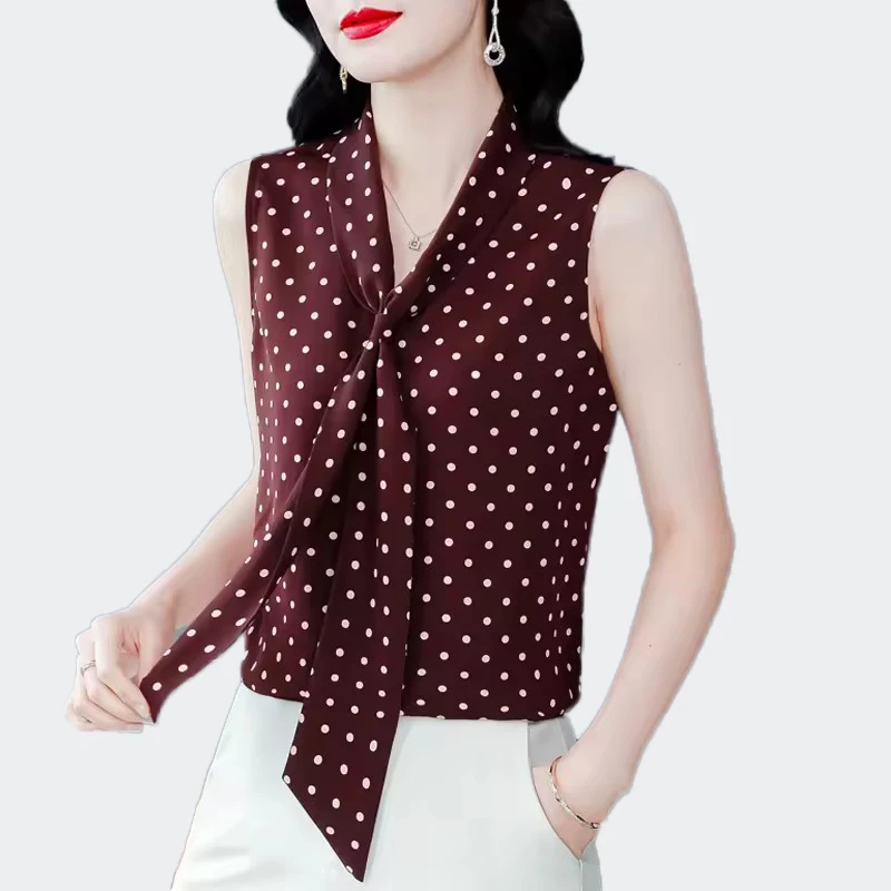 Women Polka Dots Bow Shirt Simplicity Sleeveless V-Neck Blouse Tops Fashion Summer 2025 Casual Tank Tops Femme
Women Polka Dots Bow Shirt Simplicity Sleeveless V-Neck Blouse Tops Fashion Summer 2025 Casual Tank Tops Femme