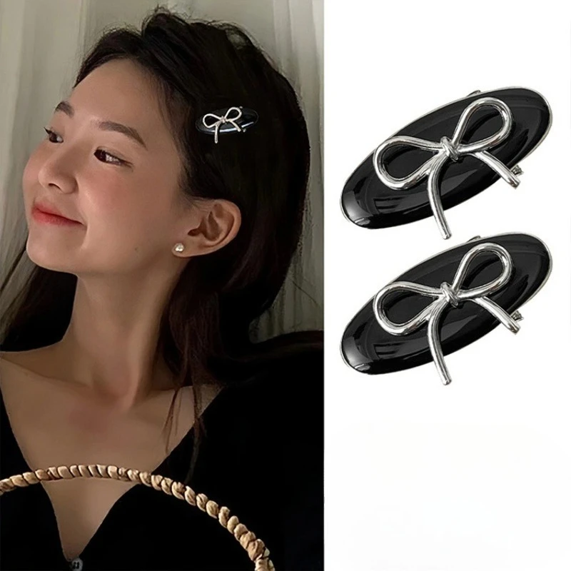 2 шт./пакет, серебристые заколки BB, корейский стиль, милые элегантные заколки для волос для женщин и девочек, универсальные заколки для челки, сломанные заколки, аксессуары, новинка
2 шт./пакет, серебристые заколки BB, корейский стиль, милые элегантные заколки для волос для женщин и девочек, универсальные заколки для челки, сломанные заколки, аксессуары, новинка