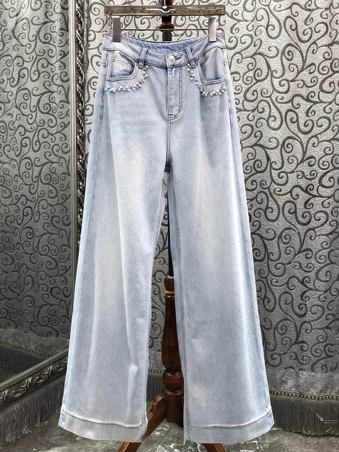 Milan Small Town Wide Leg Jeans Light Blue Washed Straight Cut Slimming High Waist Long Pants Women's Denim Jeans Summer 2026
Milan Small Town Wide Leg Jeans Light Blue Washed Straight Cut Slimming High Waist Long Pants Women's Denim Jeans Summer 2026