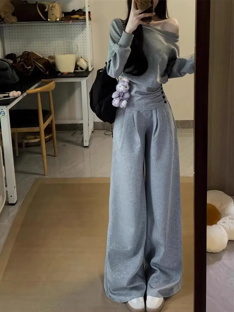 Two Piece Sets Womens Outifits Spring /summer New High-end Simple Short Waisted Off-shoulder Gray Sweatshirt + Wide-leg Pants
Two Piece Sets Womens Outifits Spring /summer New High-end Simple Short Waisted Off-shoulder Gray Sweatshirt + Wide-leg Pants