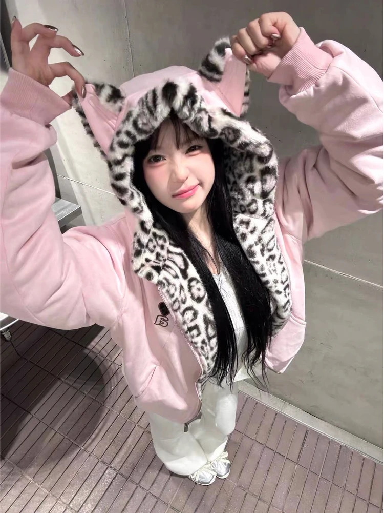 Милый женский кардиган на молнии с леопардовым принтом, розовой флисовой подкладкой и утеплением, осенне-зимний дизайн, теплый топ
Милый женский кардиган на молнии с леопардовым принтом, розовой флисовой подкладкой и утеплением, осенне-зимний дизайн, теплый топ