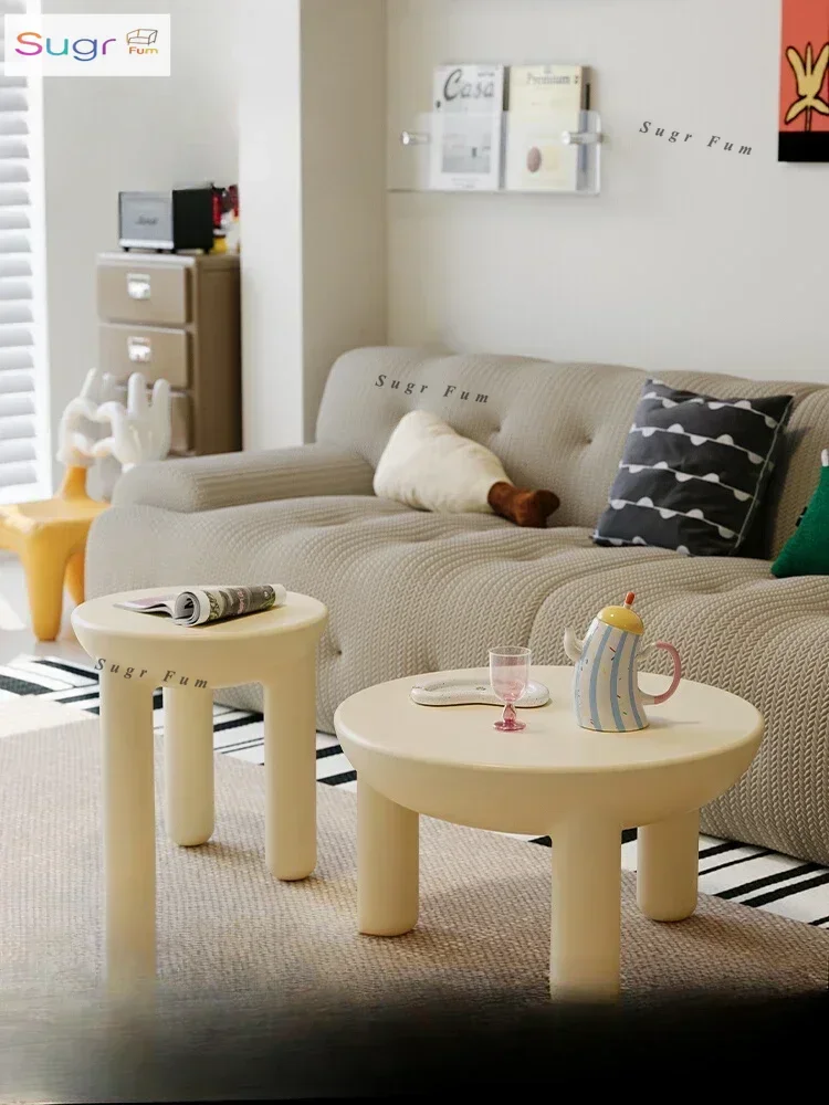 Cream style coffee table Nordic style simple small apartment round Internet celebrity homestay small tea table
Cream style coffee table Nordic style simple small apartment round Internet celebrity homestay small tea table