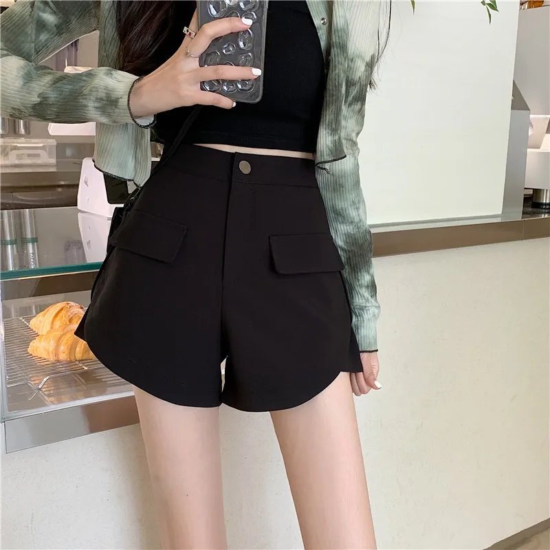 2025 Summer New Plus Size Wide Leg Pants for Women High Waist Slimming A-Line Shorts Black Casual Hot Pants
2025 Summer New Plus Size Wide Leg Pants for Women High Waist Slimming A-Line Shorts Black Casual Hot Pants