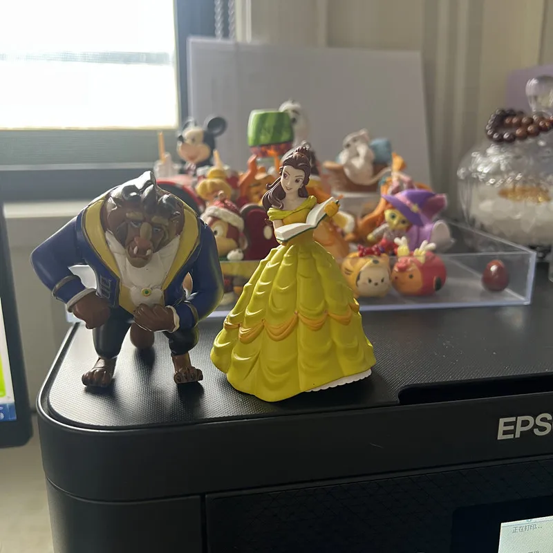 Орнамент из коллекции «Красавица и чудовище» Диснея 7-8 см (миногие вкусы)
Орнамент из коллекции «Красавица и чудовище» Диснея 7-8 см (миногие вкусы)