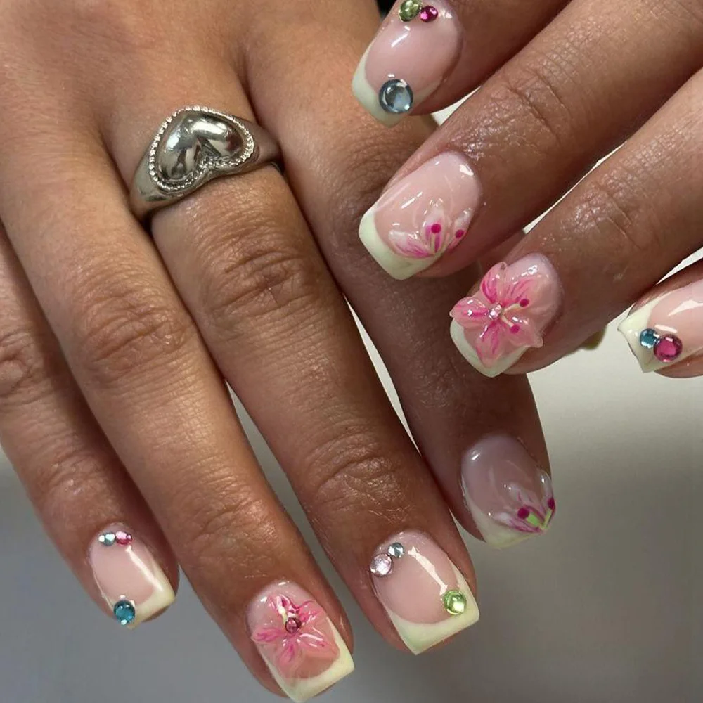 3D Flowers Fake Nails Full Cover French Acrylic Press on Nails with Diamonds Set French Short Square False Nail with Rhinestone
3D Flowers Fake Nails Full Cover French Acrylic Press on Nails with Diamonds Set French Short Square False Nail with Rhinestone