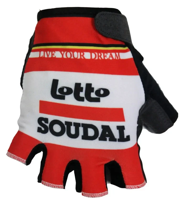 LOTTO SOUDAL TEAM красная одна пара велосипедных перчаток на полпальца велосипедные Гелевые перчатки Размер: M-XL
LOTTO SOUDAL TEAM красная одна пара велосипедных перчаток на полпальца велосипедные Гелевые перчатки Размер: M-XL