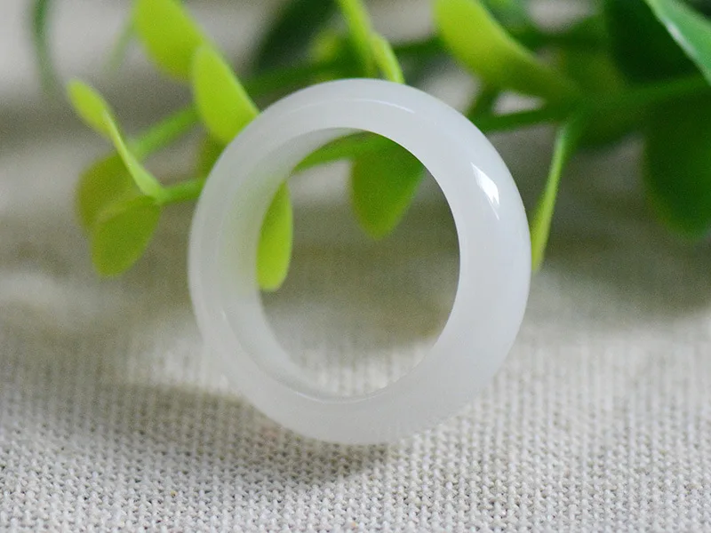 Natural White Jade Stone Rings Real Elegant Exquisite Jewelry Accessories Unisex
Natural White Jade Stone Rings Real Elegant Exquisite Jewelry Accessories Unisex