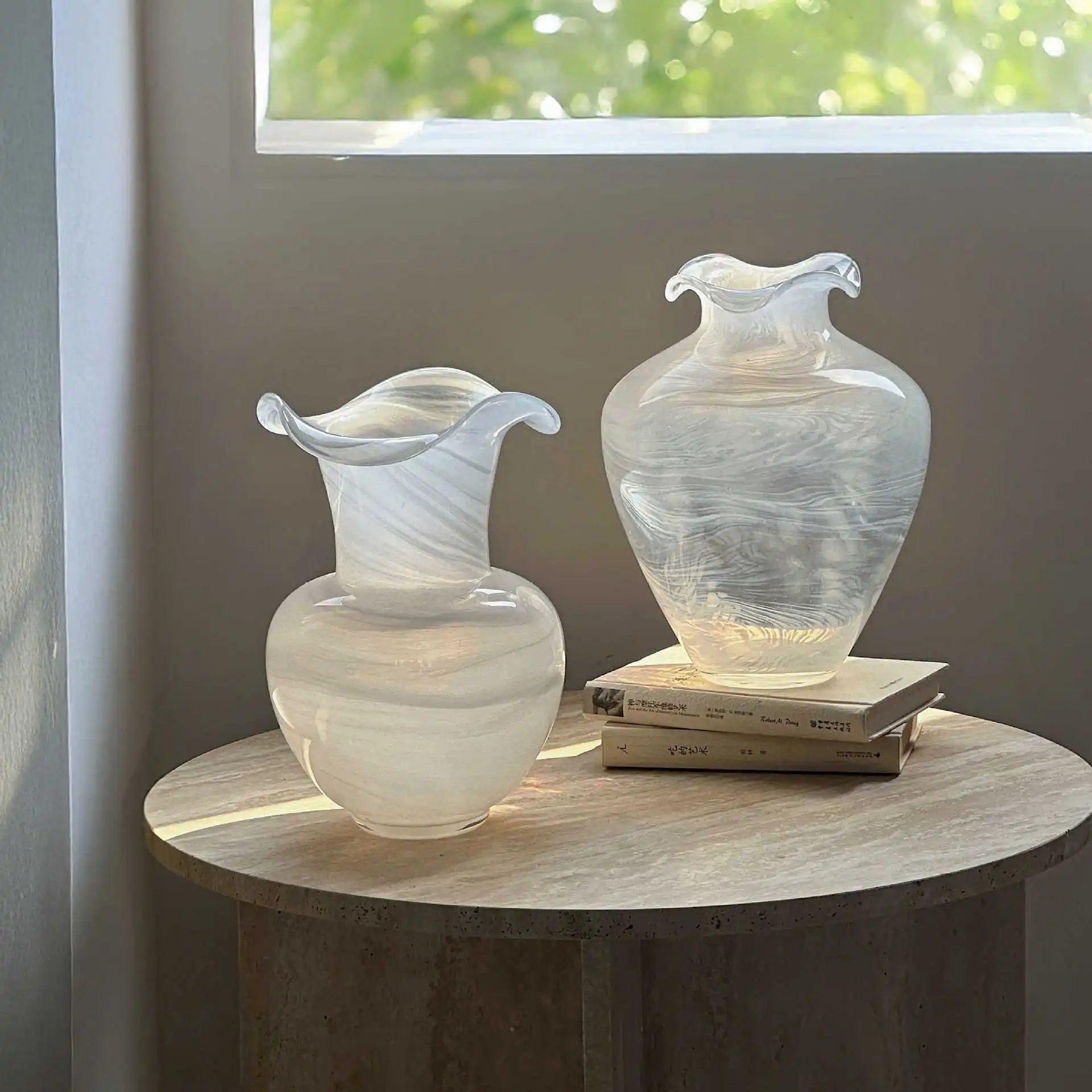 Minimalist White Glass Vase, Song Dynasty Zen Style, Wabi-Sabi Desktop Accent for Living Room, Unique Gift
Minimalist White Glass Vase, Song Dynasty Zen Style, Wabi-Sabi Desktop Accent for Living Room, Unique Gift