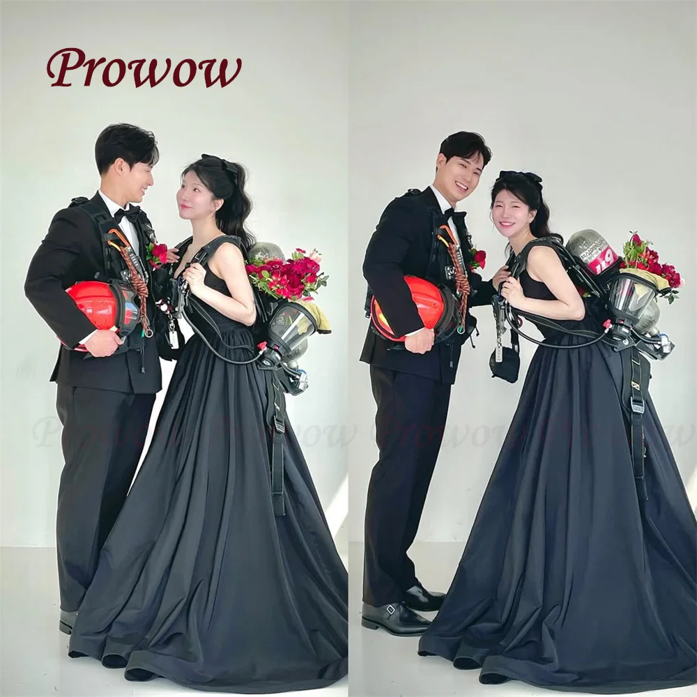 Prowow Simple Black Sweetheart Neck Prom Dress Korea Photo Shoot Floor Length A Line Evening Party Gown Pleats Corset Customized
Prowow Simple Black Sweetheart Neck Prom Dress Korea Photo Shoot Floor Length A Line Evening Party Gown Pleats Corset Customized