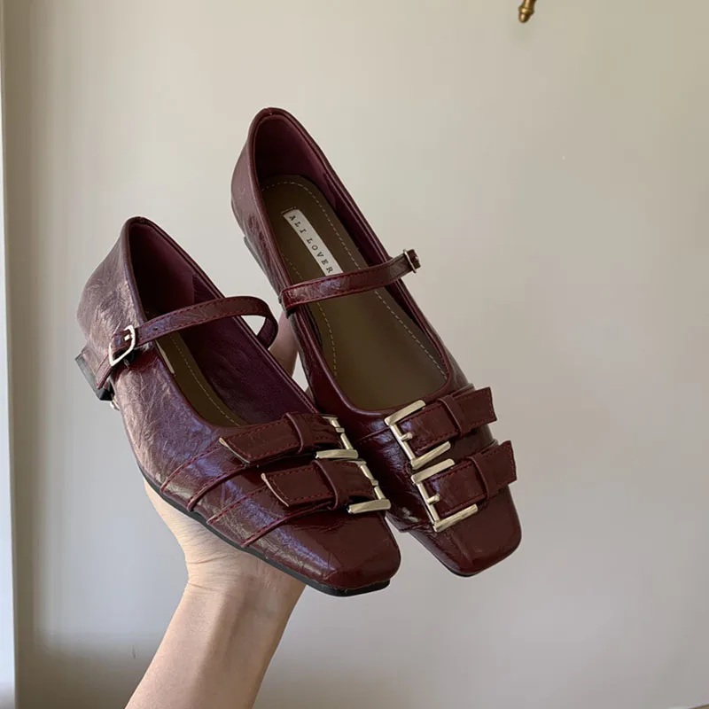 2025 New Square Toe Flats Ballet Shoes New Fashion Luxury Dress Low Heel Mary Jane Shoes Women Casual Loafers Retro Ballet Mujer
2025 New Square Toe Flats Ballet Shoes New Fashion Luxury Dress Low Heel Mary Jane Shoes Women Casual Loafers Retro Ballet Mujer