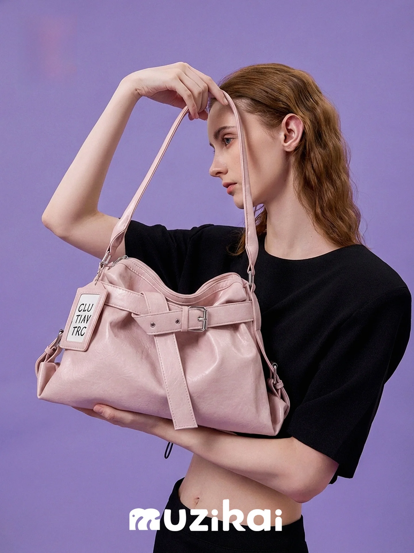 MuziKai Large Capacity Pillow Shaped Shoulder Bag for Women Commuter Stylish Simple Design Casual Leisure Fashion Bag
MuziKai Large Capacity Pillow Shaped Shoulder Bag for Women Commuter Stylish Simple Design Casual Leisure Fashion Bag