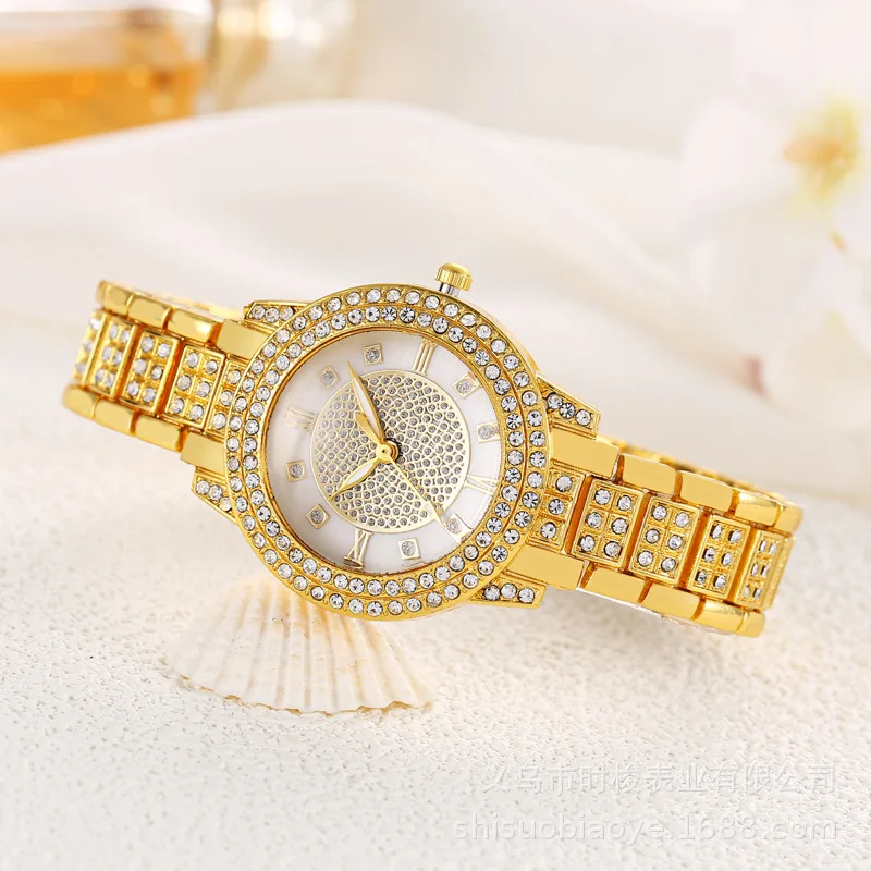 Женские звездные женские часы со стразами, браслет с бриллиантами и рог достатокой, деловые кварцевые часы в стиле хип-хоп, часы с бриллиантами 
Женские звездные женские часы со стразами, браслет с бриллиантами и рог достатокой, деловые кварцевые часы в стиле хип-хоп, часы с бриллиантами