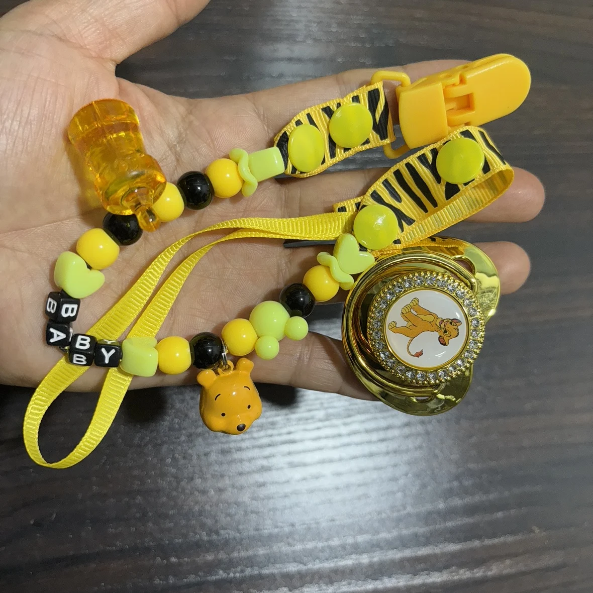 Ergonomic Baby Pacifier with Dustproof Cover & Secure Pacifier Chain Ultra-Soft Silicone Chew Nipple for Sensitive Gums Perfect
Ergonomic Baby Pacifier with Dustproof Cover & Secure Pacifier Chain Ultra-Soft Silicone Chew Nipple for Sensitive Gums Perfect