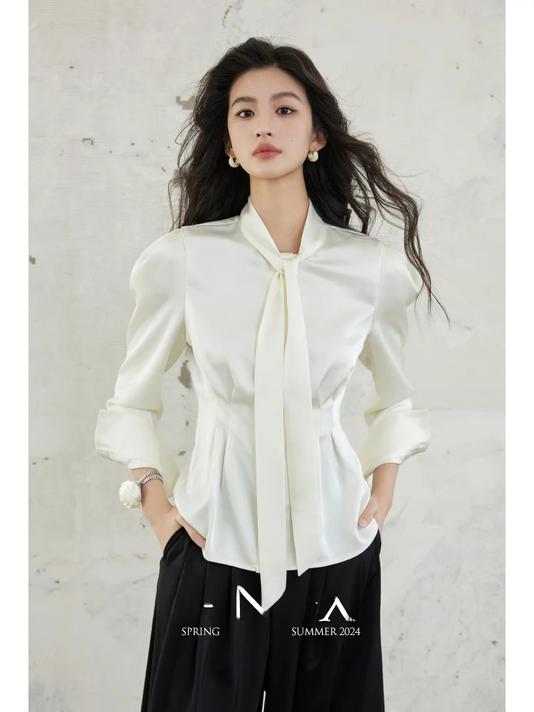 WANGXO Luxury Double-Sided Satin Long Sleeve Shirt Women's Integrated Sash Flowing Tie Waist Elegant Office Korean Style
WANGXO Luxury Double-Sided Satin Long Sleeve Shirt Women's Integrated Sash Flowing Tie Waist Elegant Office Korean Style