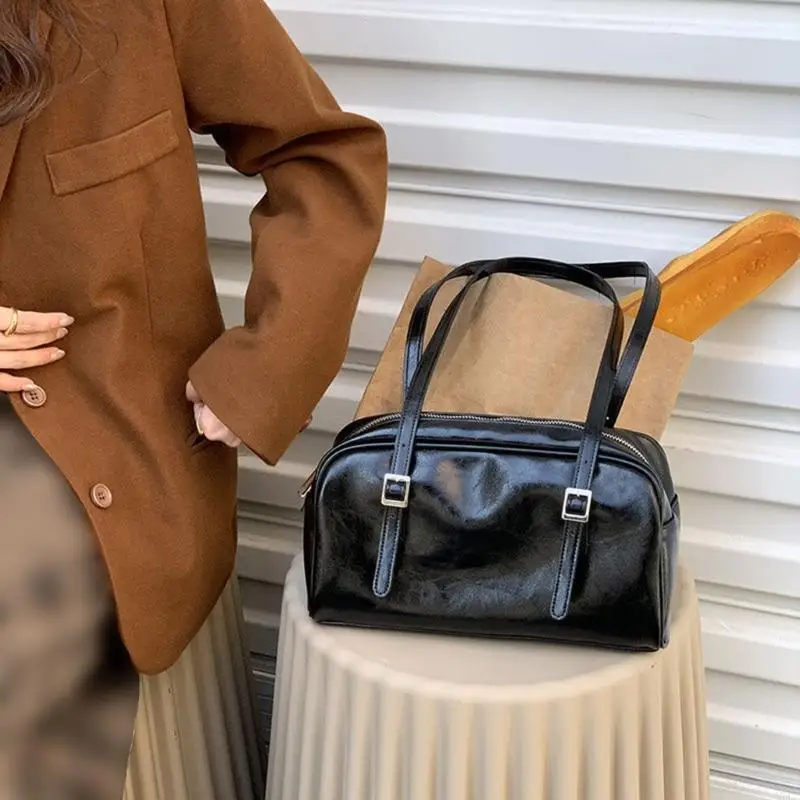 M6CC Large Capacity Purse Women's Shoulder Bag PU Underarm Bag Shopping Dating Bag
M6CC Large Capacity Purse Women's Shoulder Bag PU Underarm Bag Shopping Dating Bag