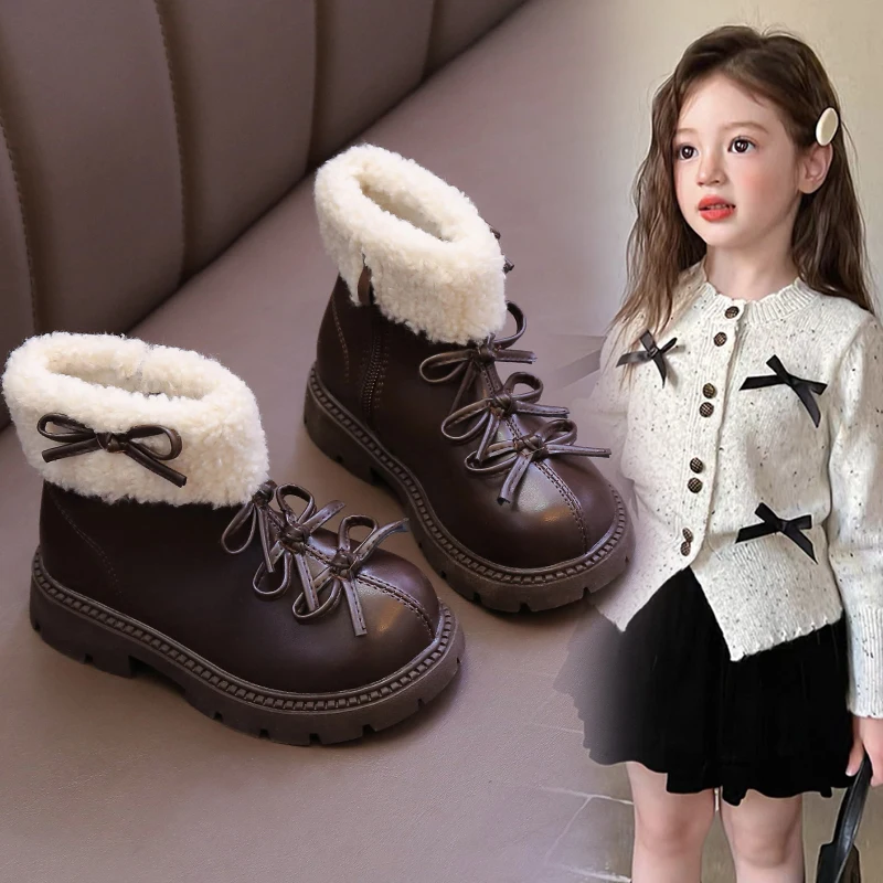 Детские зимние ботинки, теплые плюшевые ботильоны для девочек, красивая нескользящая обувь на мягкой подошве с бантом для девочек, морозостойкая обувь на платформе
Детские зимние ботинки, теплые плюшевые ботильоны для девочек, красивая нескользящая обувь на мягкой подошве с бантом для девочек, морозостойкая обувь на платформе