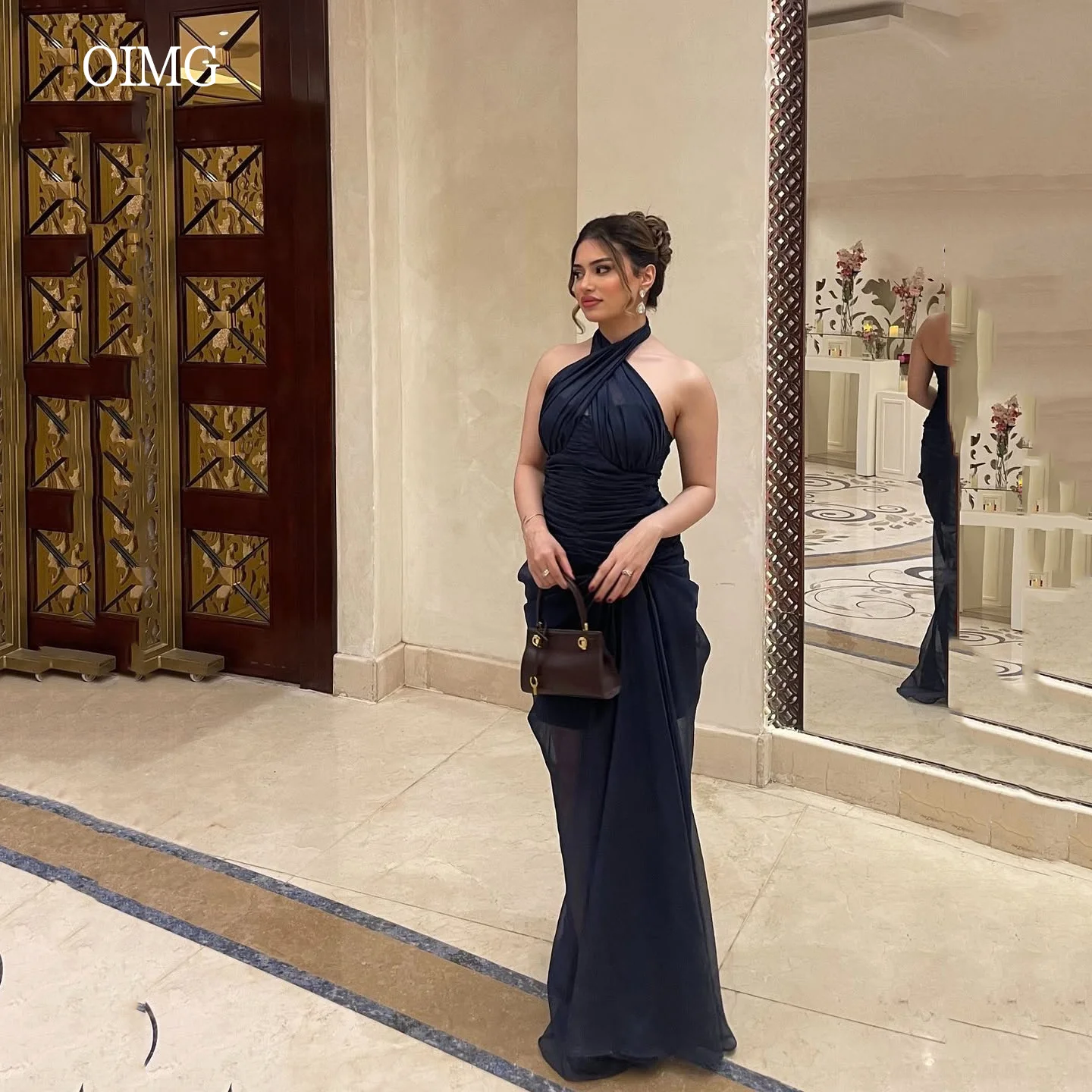 OIMG Glamorous Halter Navy Blue Prom Gowns Backless Mermaid Party Gown Chiffon Floor Length Gala-ready Evening Dress Customized
OIMG Glamorous Halter Navy Blue Prom Gowns Backless Mermaid Party Gown Chiffon Floor Length Gala-ready Evening Dress Customized