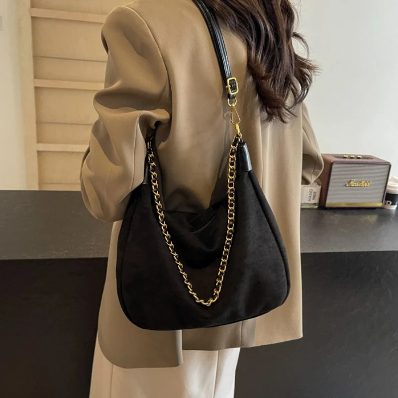 Легкая роскошная сумка во французском стиле, универсальная ручная переноска для повседневного использования и изысканных летних мероприятий
Легкая роскошная сумка во французском стиле, универсальная ручная переноска для повседневного использования и изысканных летних мероприятий